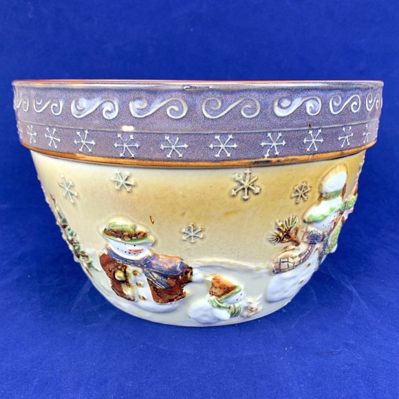 St Nicholas Square FOREST FRIENDS Hand Painted Embossed Snowman 9" Serving Bowl